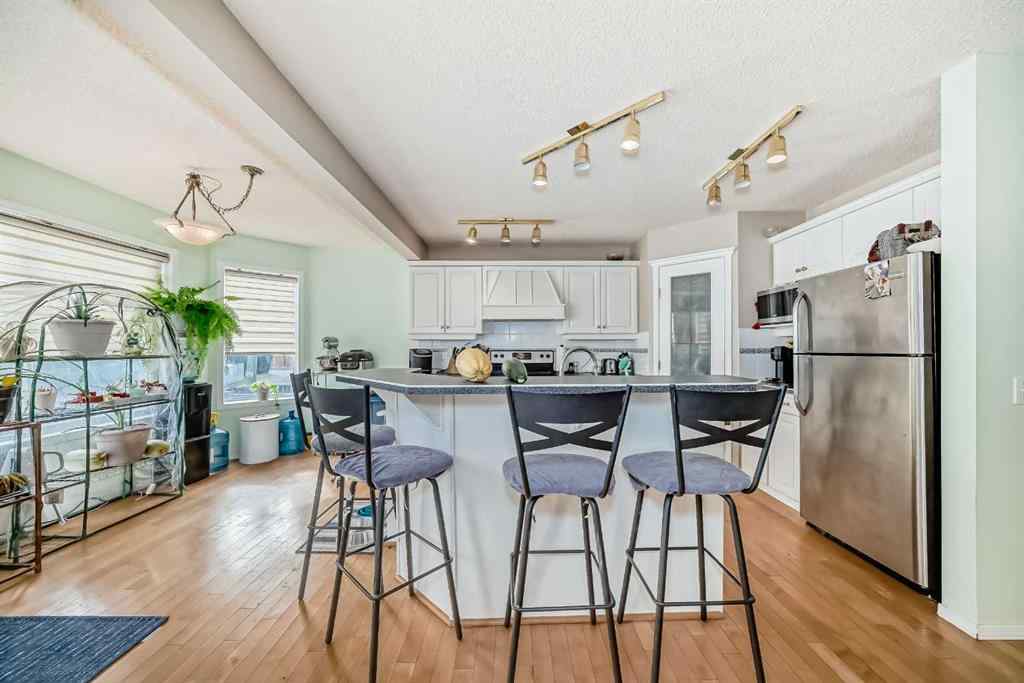 MLS® A2263019 - 30 Millview Common SW in Millrise Calgary, Residential