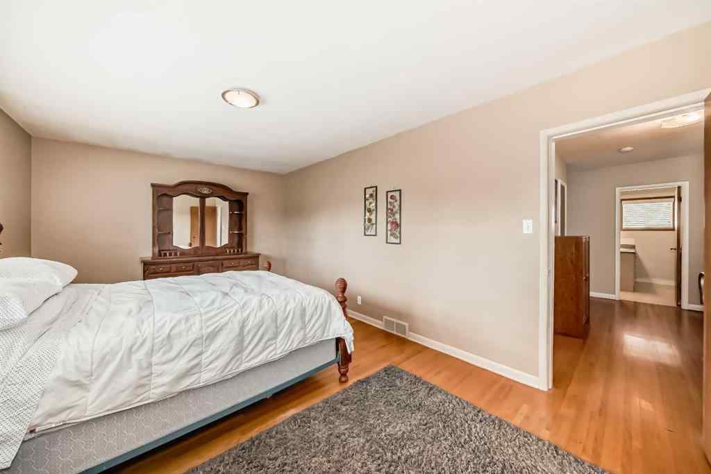 MLS® A2263024 - 5115 5 Street SW in Windsor Park Calgary, Residential