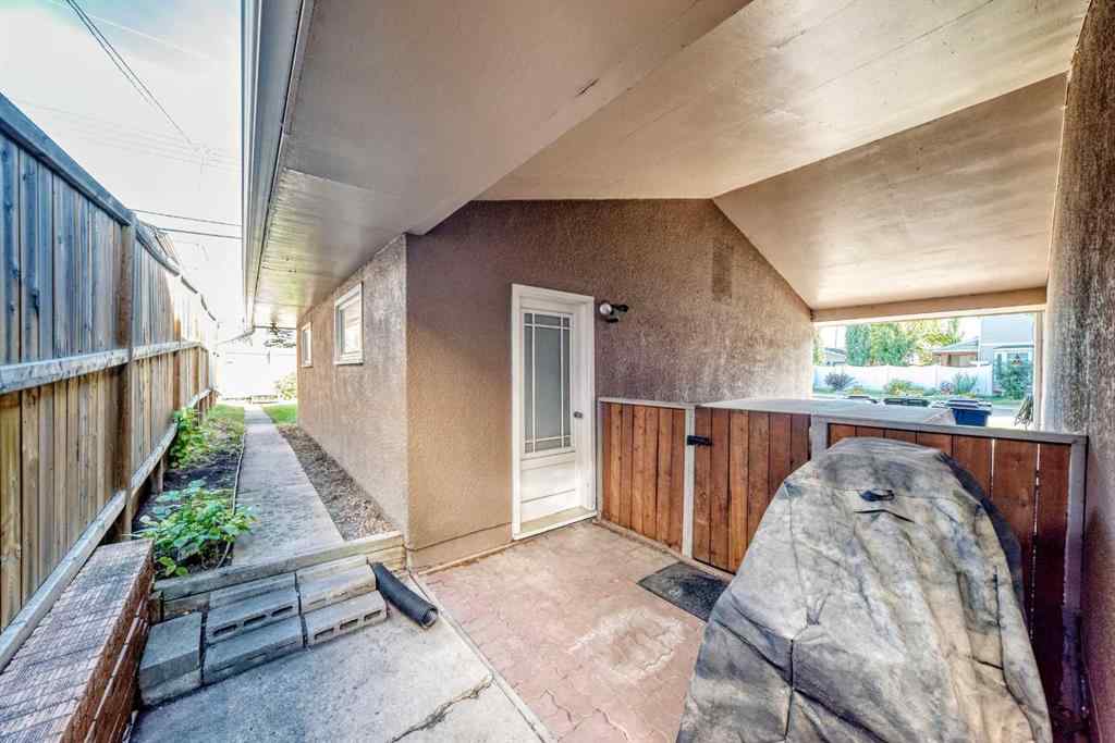 MLS® A2263024 - 5115 5 Street SW in Windsor Park Calgary, Residential