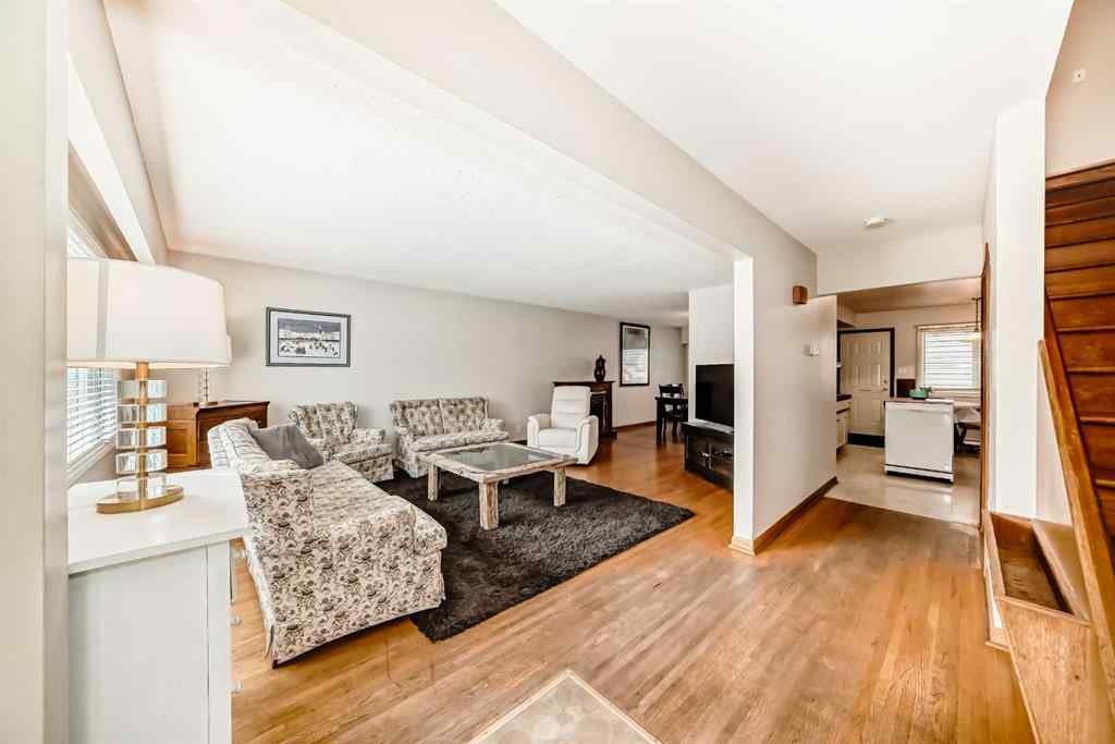 MLS® A2263024 - 5115 5 Street SW in Windsor Park Calgary, Residential