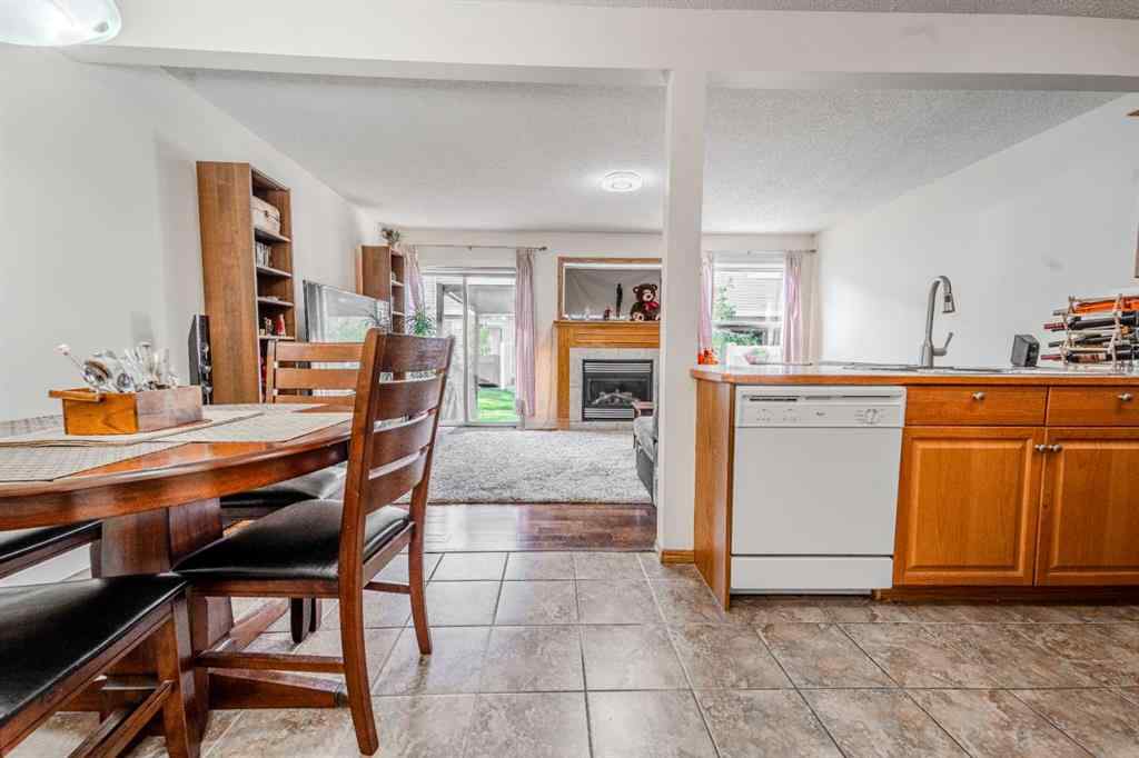 MLS® A2263026 - 310 Country Village Cape NE in Country Hills Village Calgary, Residential