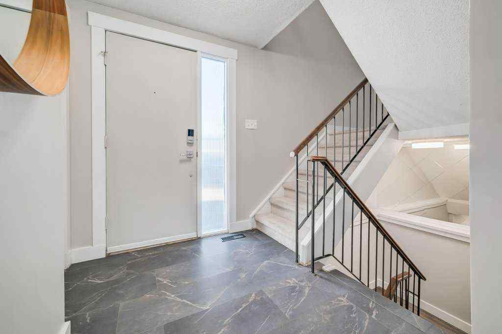 MLS® A2263033 - Unit #24 2210 Oakmoor Drive SW in Palliser Calgary, Residential