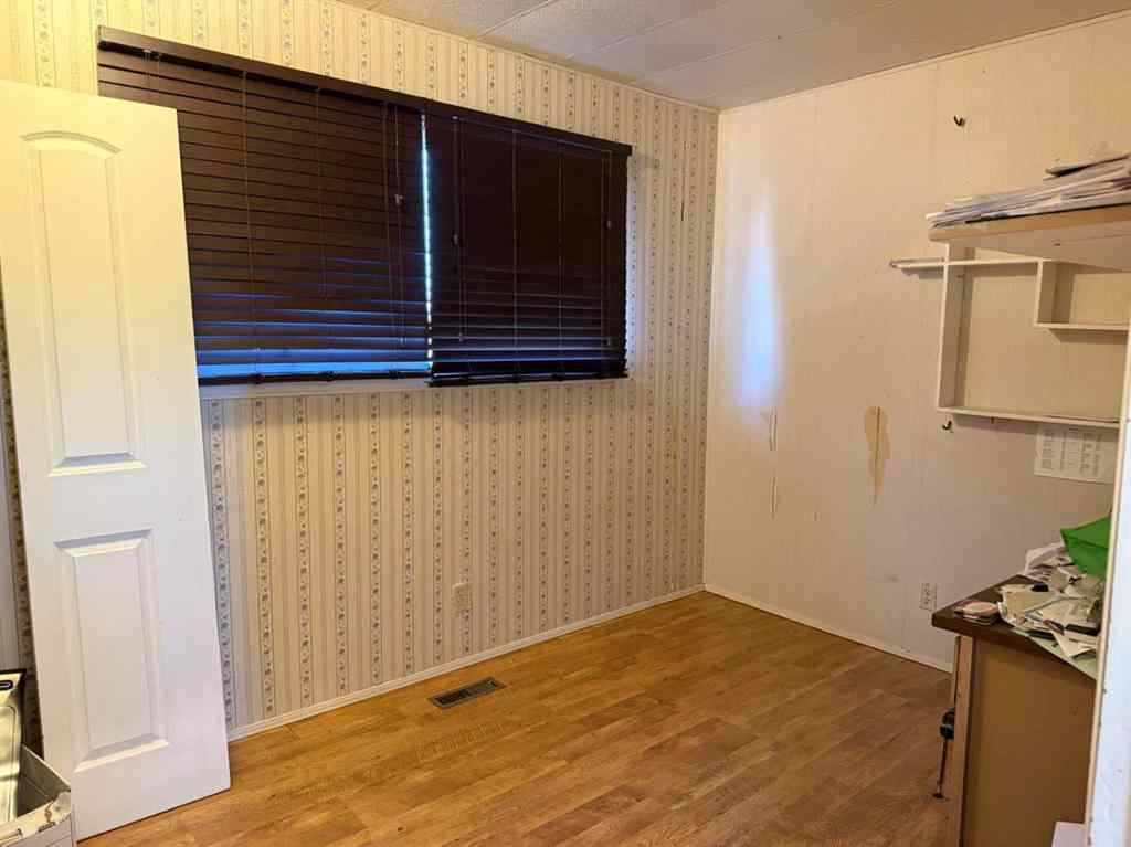 MLS® A2263035 - 405 2 Avenue E in NONE Bow Island, Residential