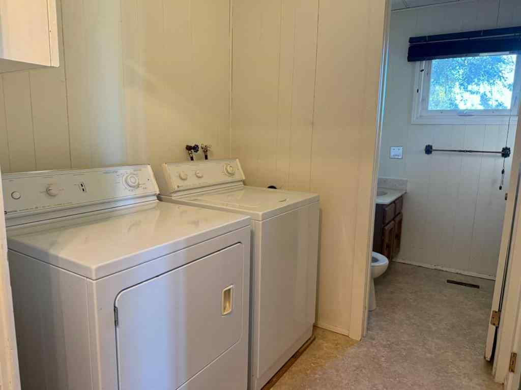 MLS® A2263035 - 405 2 Avenue E in NONE Bow Island, Residential