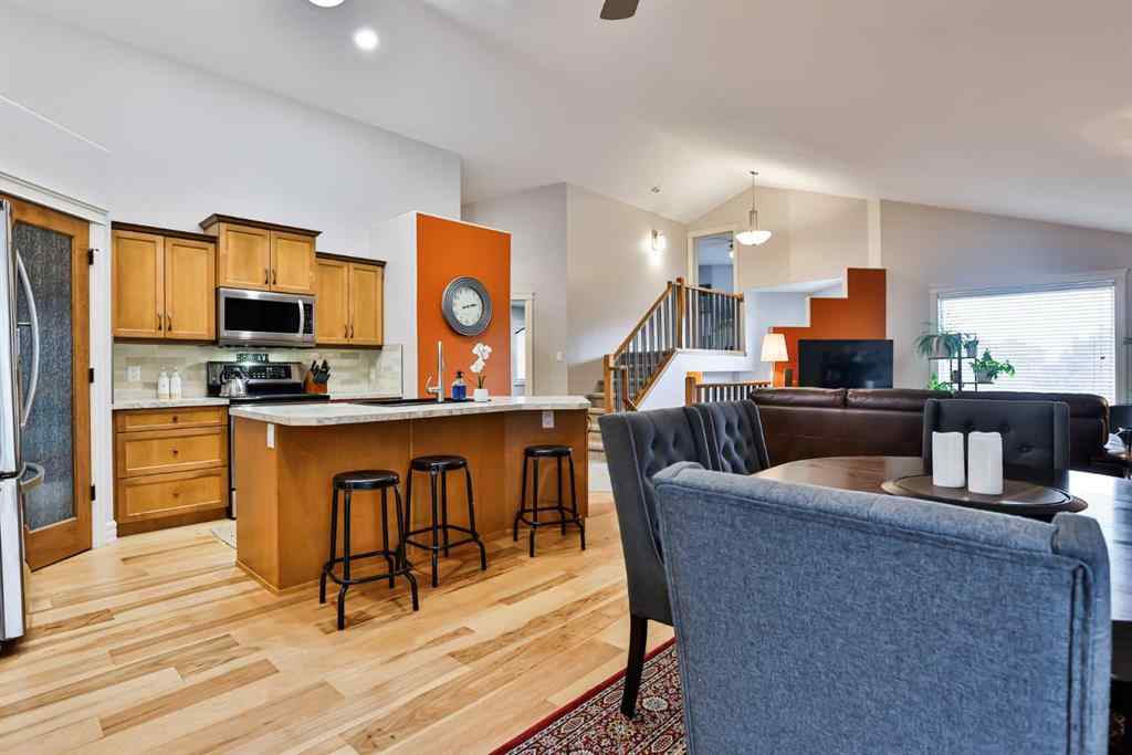 MLS® A2263036 - 30 Riverview Crescent W in Riverstone Lethbridge, Residential