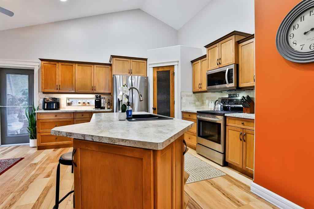 MLS® A2263036 - 30 Riverview Crescent W in Riverstone Lethbridge, Residential