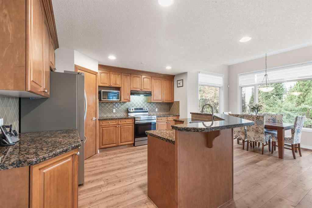 MLS® A2263037 - 7 Everglade Circle SW in Evergreen Calgary, Residential