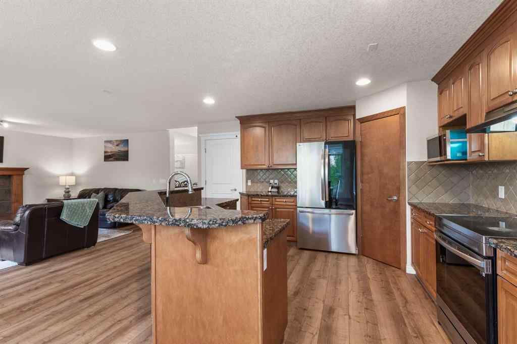 MLS® A2263037 - 7 Everglade Circle SW in Evergreen Calgary, Residential