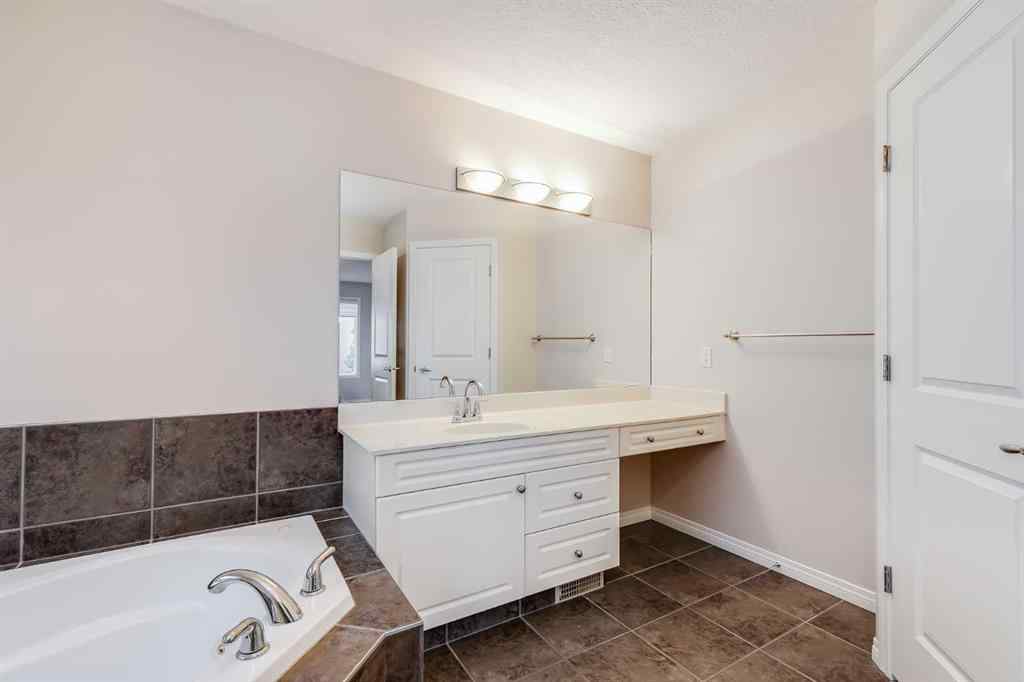 MLS® A2263037 - 7 Everglade Circle SW in Evergreen Calgary, Residential