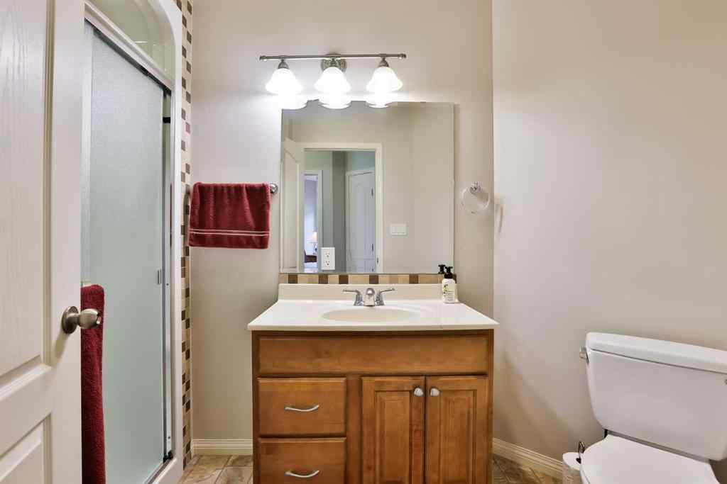 MLS® A2263041 - 73N 2A Street  in NONE Magrath, Residential