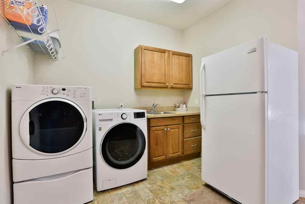 MLS® A2263041 - 73N 2A Street  in NONE Magrath, Residential