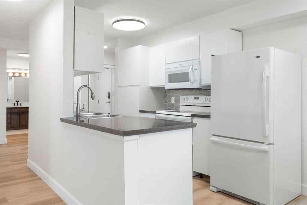 MLS® A2263044 - Unit #201 2221 14 Street SW in Bankview Calgary, Residential