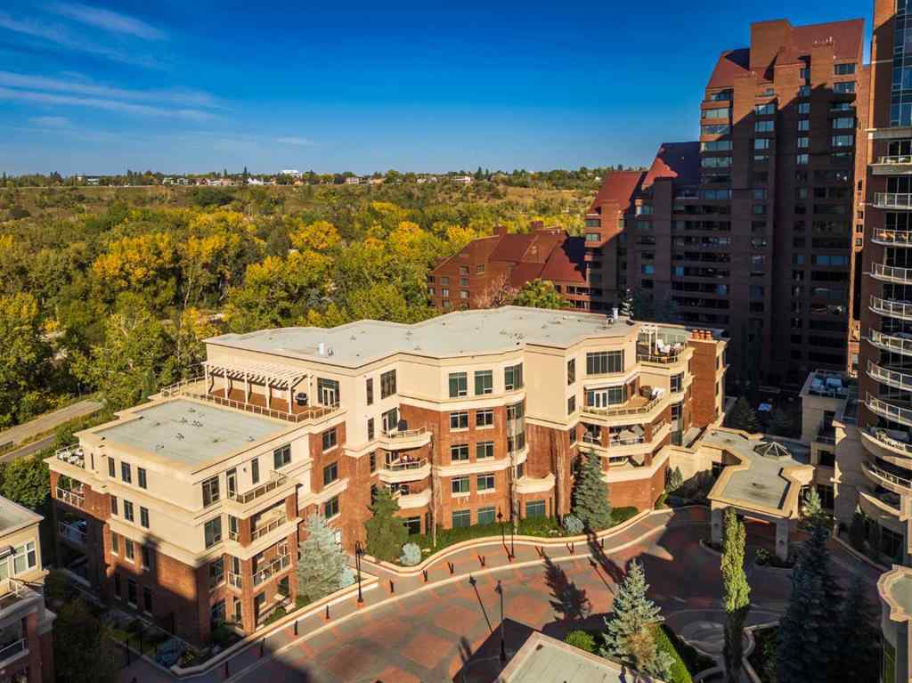 MLS® A2263045 - Unit #207 600 Princeton Way SW in Eau Claire Calgary, Residential