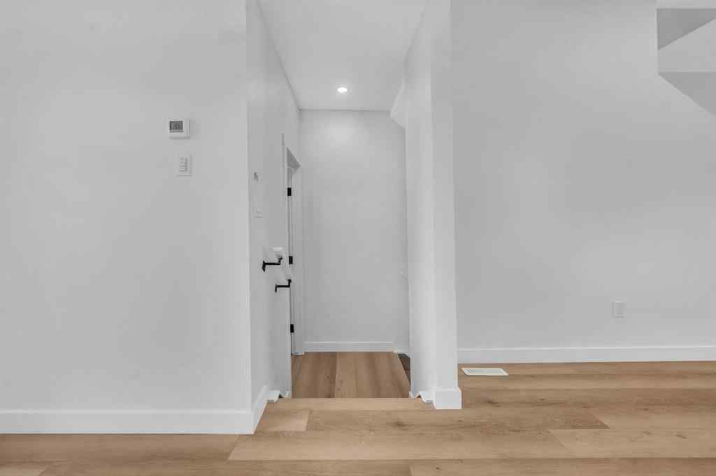 MLS® A2263047 - 8810 48 Street NE in Saddle Ridge Calgary, Residential