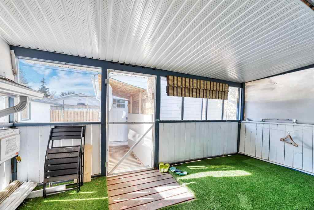 MLS® A2263060 - 7207 7 Street SW in Kingsland Calgary, Residential