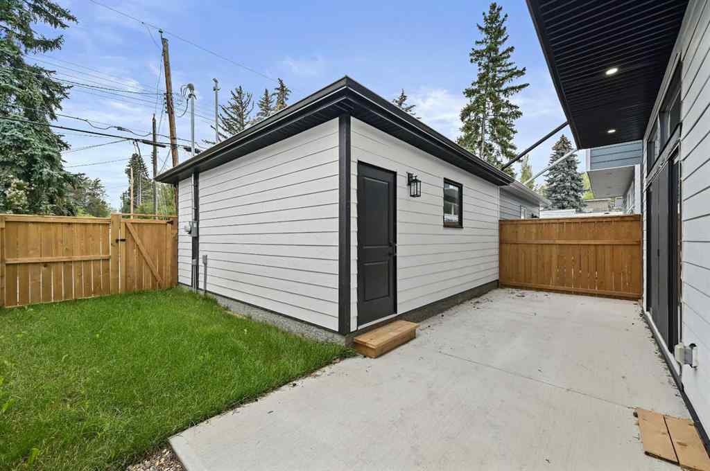 MLS® A2263061 - 107 Hartford Road NW in Highwood Calgary, Residential