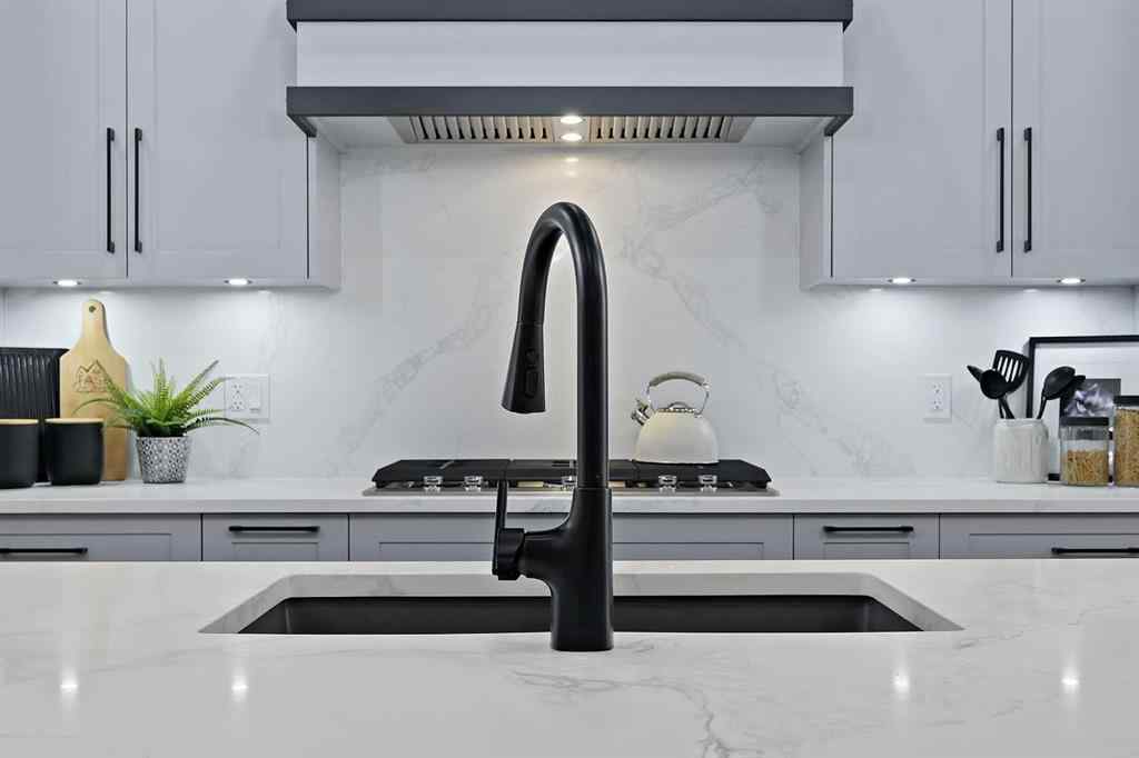 MLS® A2263061 - 107 Hartford Road NW in Highwood Calgary, Residential