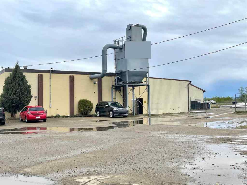 MLS® A2263063 - 4211 53 Street Close  in NONE Innisfail, Commercial