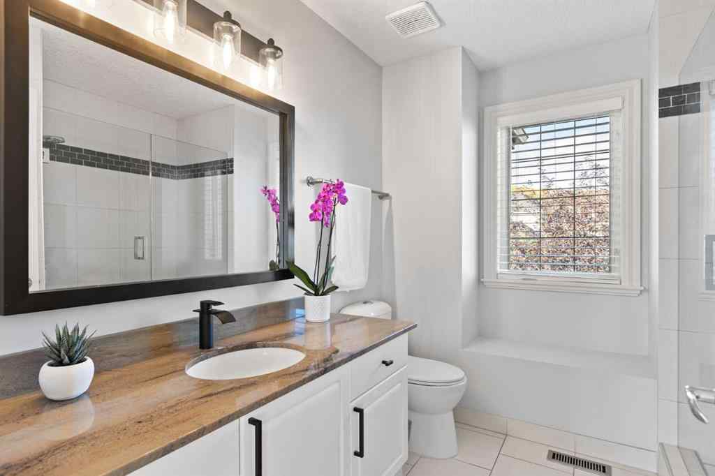 MLS® A2263066 - 366 Patterson Boulevard SW in Patterson Calgary, Residential