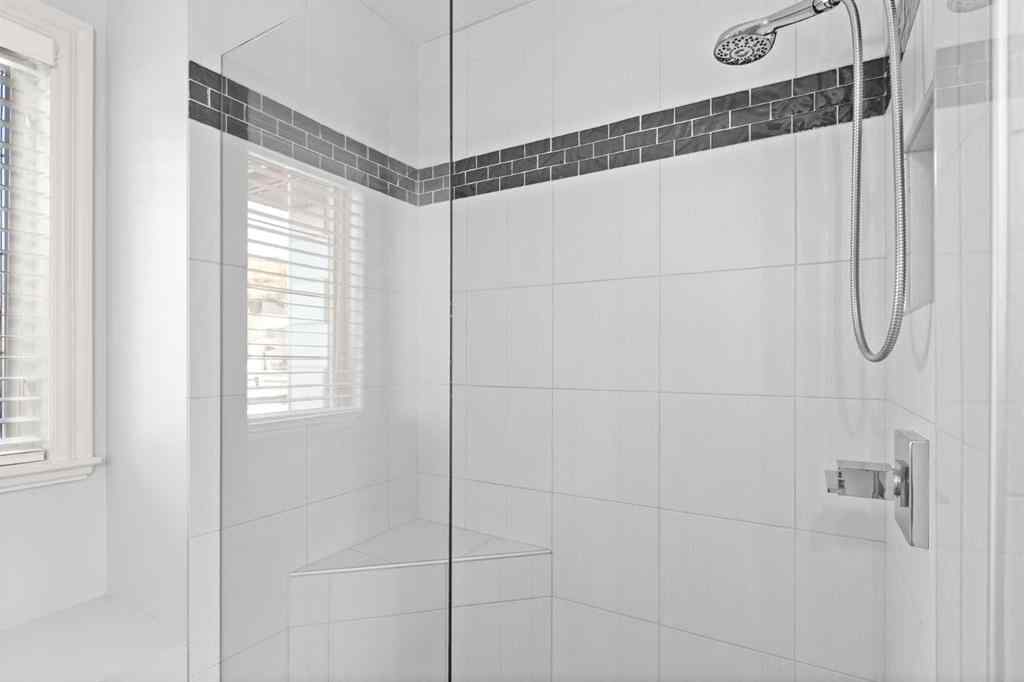 MLS® A2263066 - 366 Patterson Boulevard SW in Patterson Calgary, Residential