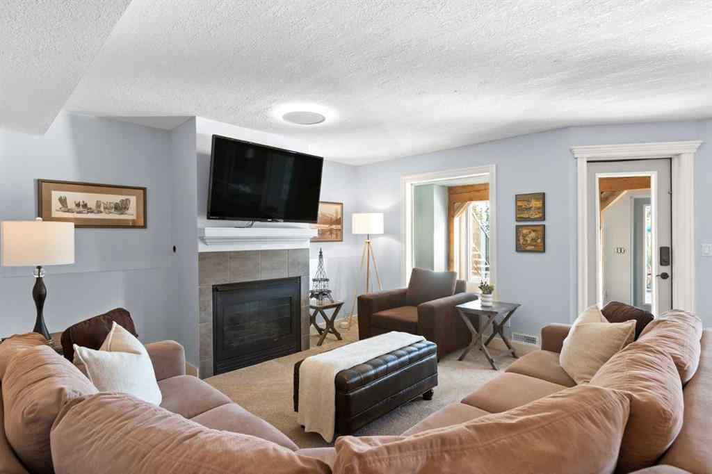 MLS® A2263066 - 366 Patterson Boulevard SW in Patterson Calgary, Residential