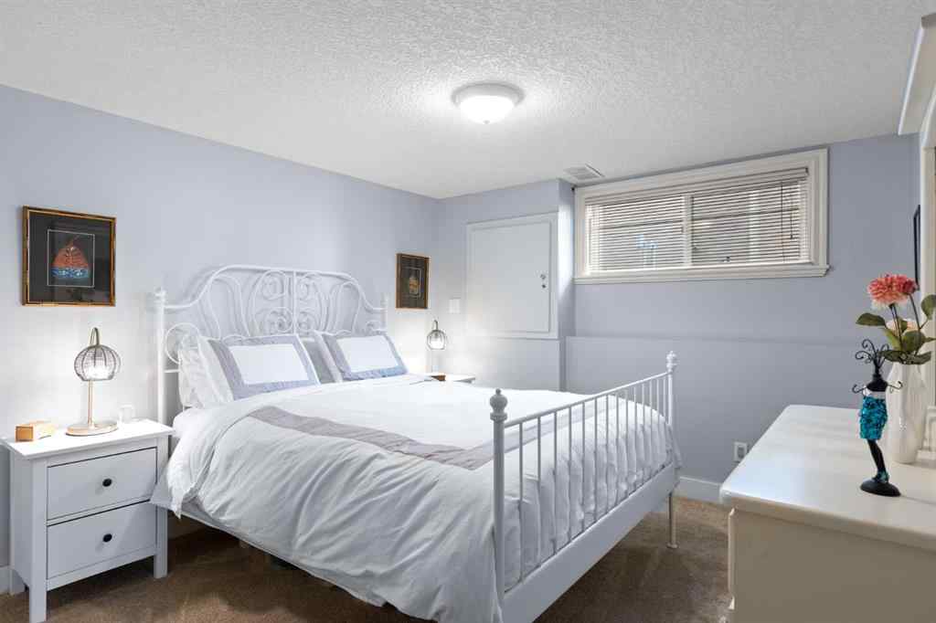 MLS® A2263066 - 366 Patterson Boulevard SW in Patterson Calgary, Residential