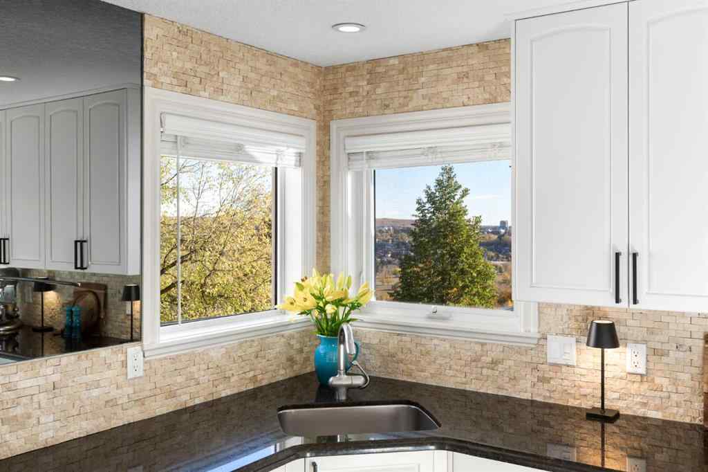 MLS® A2263066 - 366 Patterson Boulevard SW in Patterson Calgary, Residential