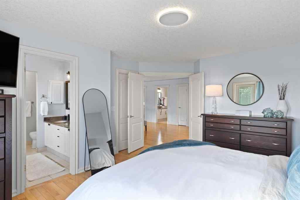 MLS® A2263066 - 366 Patterson Boulevard SW in Patterson Calgary, Residential