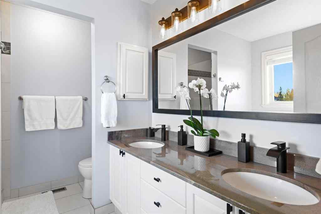 MLS® A2263066 - 366 Patterson Boulevard SW in Patterson Calgary, Residential