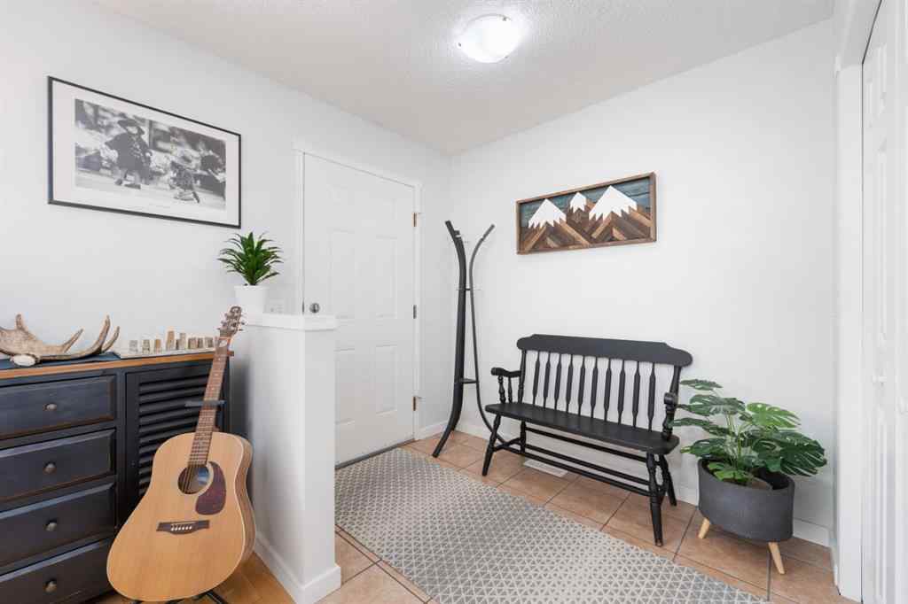 MLS® A2263071 - 291 Arbour Grove Close NW in Arbour Lake Calgary, Residential