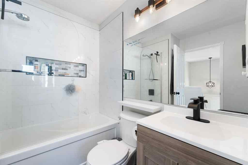 MLS® A2263071 - 291 Arbour Grove Close NW in Arbour Lake Calgary, Residential