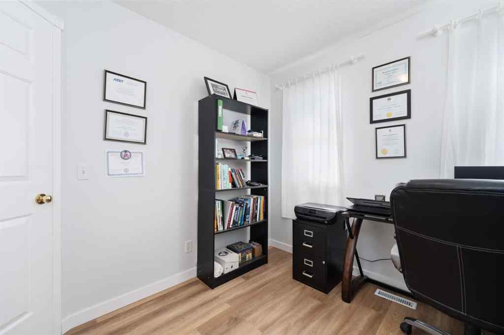 MLS® A2263071 - 291 Arbour Grove Close NW in Arbour Lake Calgary, Residential