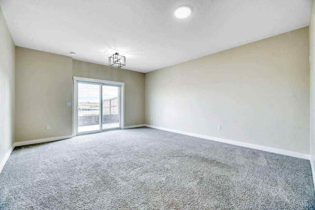 MLS® A2263074 - 828 Edgefield Street  in Edgefield Strathmore, Residential