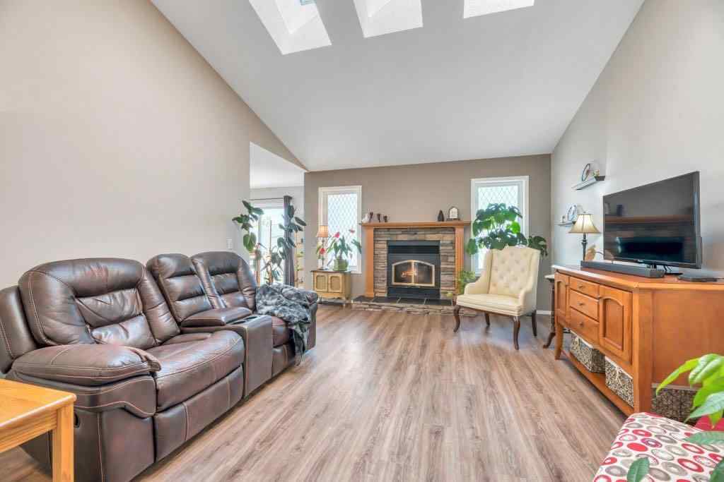 MLS® A2263078 - 15 Henderson Bay NE in NONE Langdon, Residential