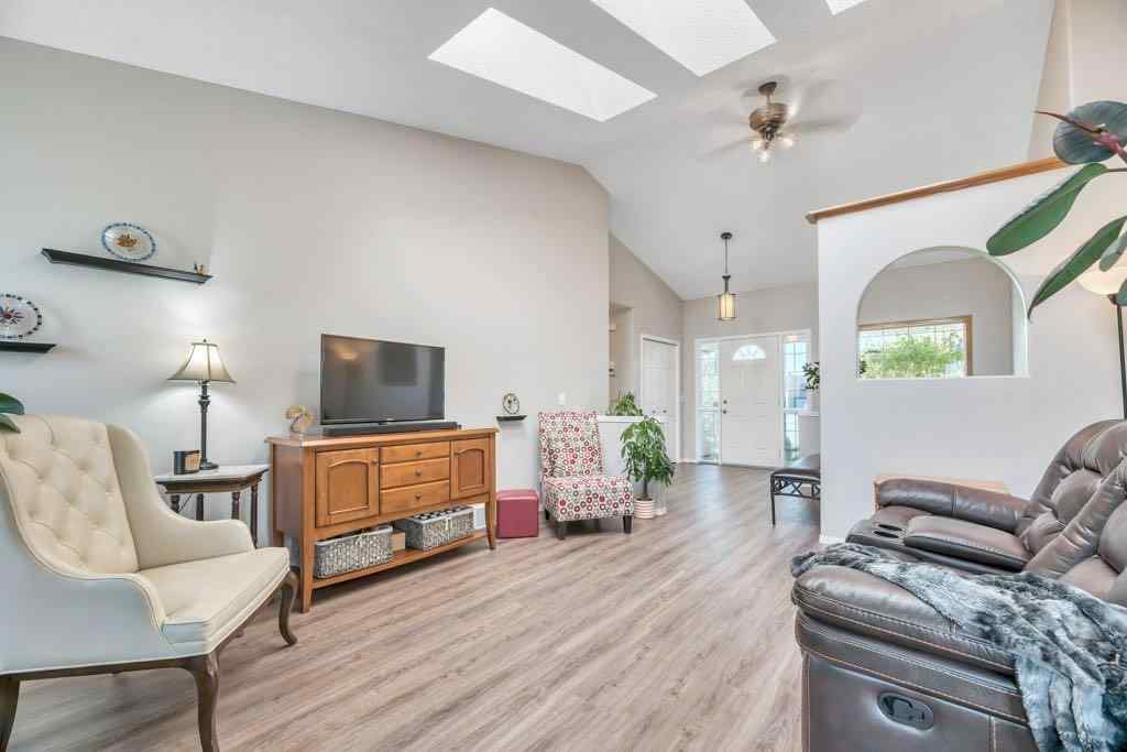 MLS® A2263078 - 15 Henderson Bay NE in NONE Langdon, Residential