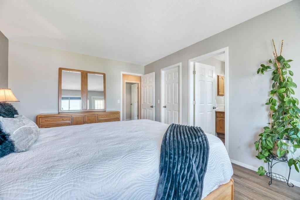 MLS® A2263078 - 15 Henderson Bay NE in NONE Langdon, Residential