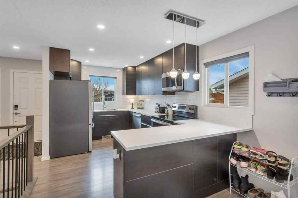 MLS® A2263090 - 57 Erickson Drive  in Eastview Estates Red Deer, Residential