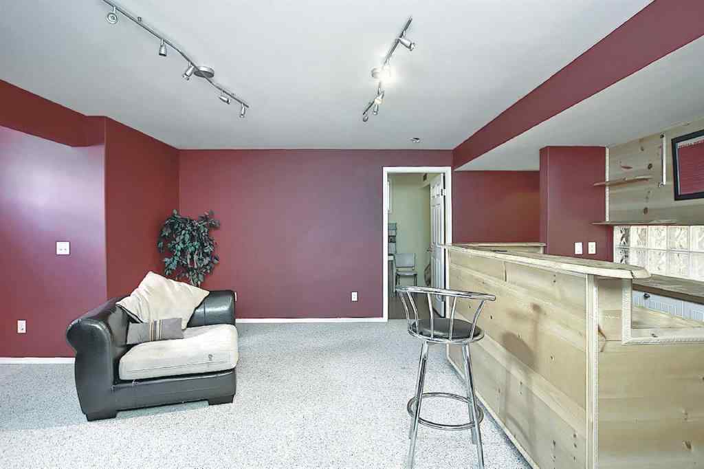 MLS® A2263092 - 124 Creek Gardens Close NW in Silver Creek Airdrie, Residential