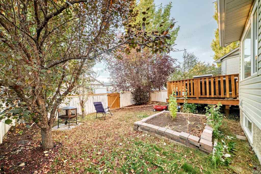 MLS® A2263092 - 124 Creek Gardens Close NW in Silver Creek Airdrie, Residential