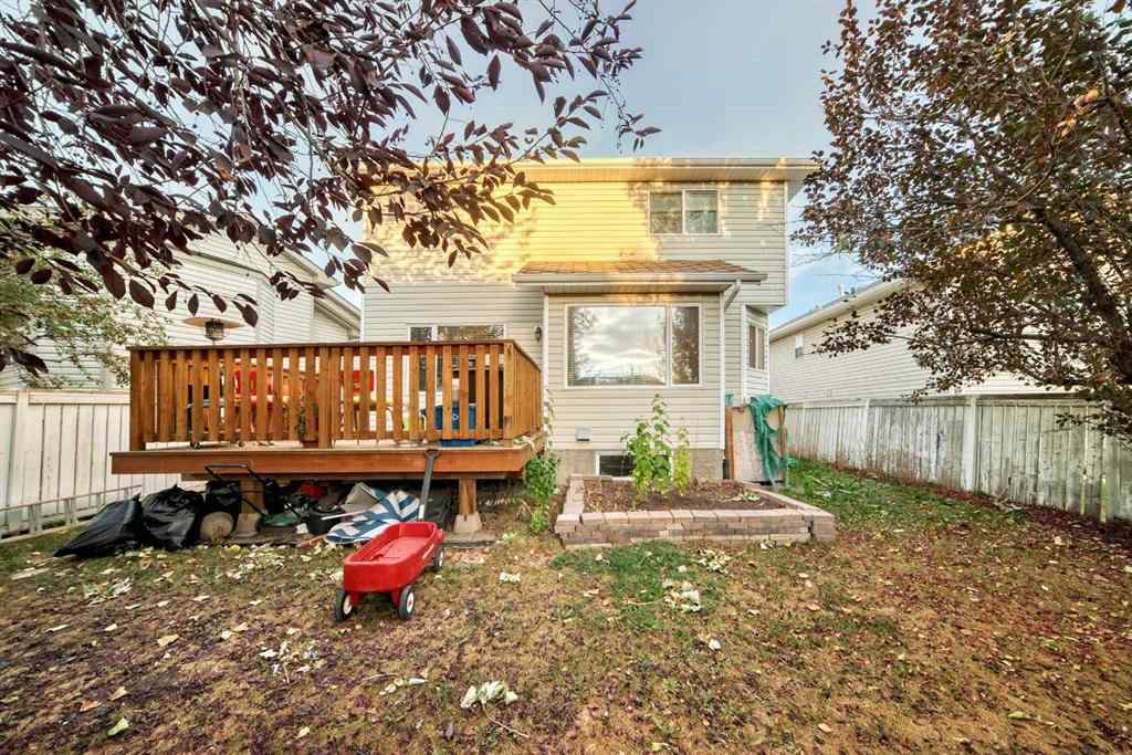 MLS® A2263092 - 124 Creek Gardens Close NW in Silver Creek Airdrie, Residential