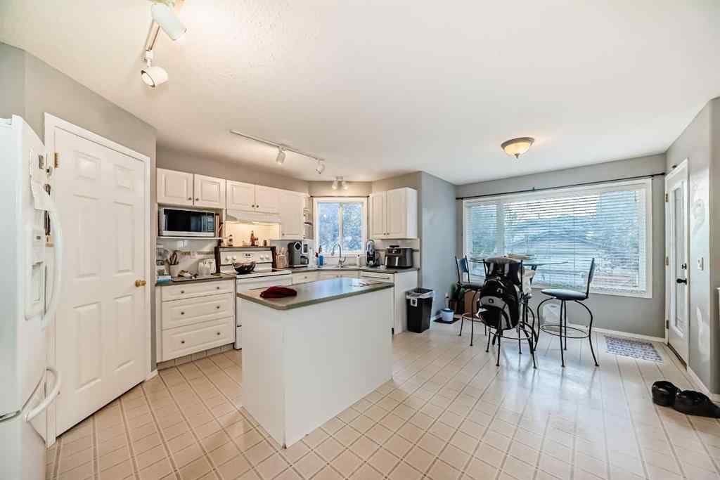 MLS® A2263092 - 124 Creek Gardens Close NW in Silver Creek Airdrie, Residential