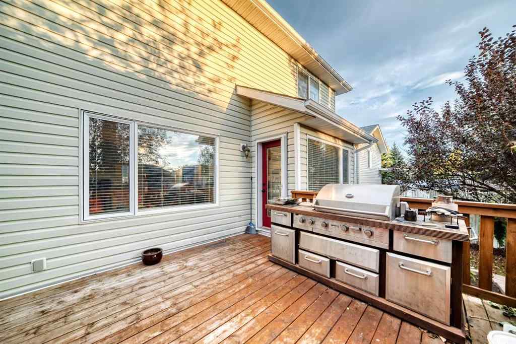 MLS® A2263092 - 124 Creek Gardens Close NW in Silver Creek Airdrie, Residential