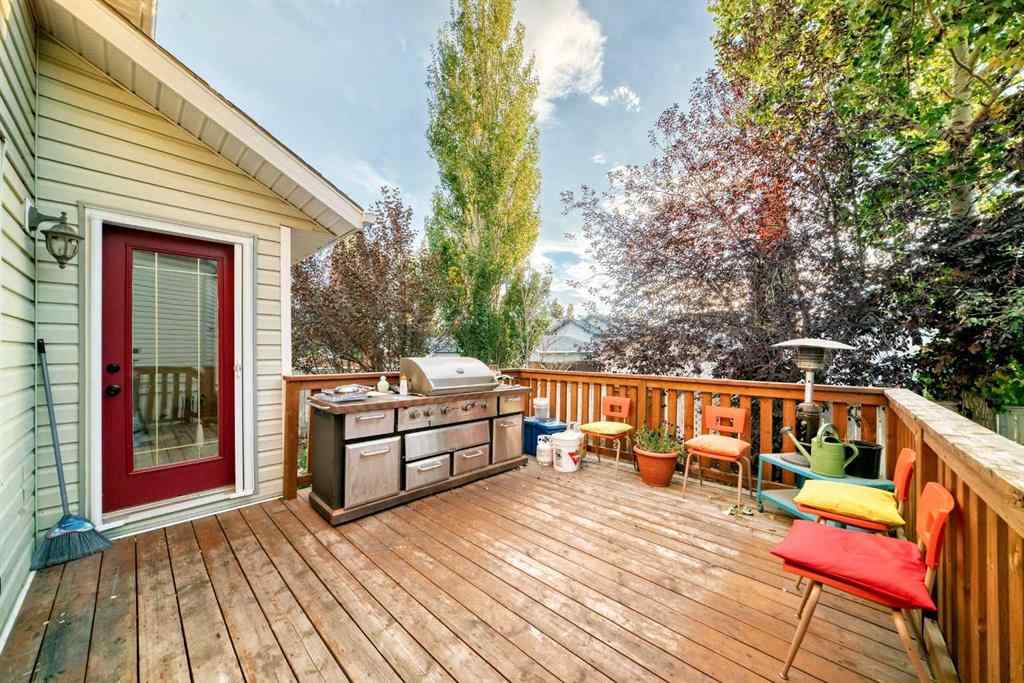 MLS® A2263092 - 124 Creek Gardens Close NW in Silver Creek Airdrie, Residential