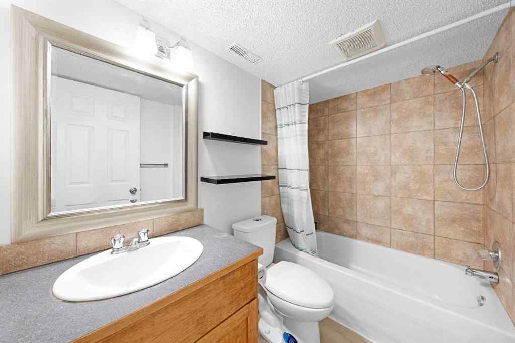 MLS® A2263097 - 18 Panatella Park NW in Panorama Hills Calgary, Residential