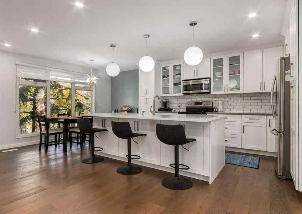 MLS® A2263101 - 927 124 Avenue SW in Canyon Meadows Calgary, Residential