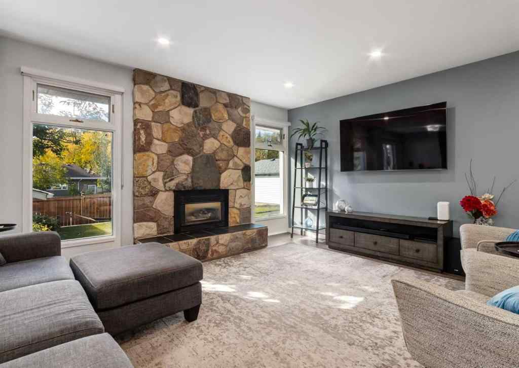 MLS® A2263101 - 927 124 Avenue SW in Canyon Meadows Calgary, Residential