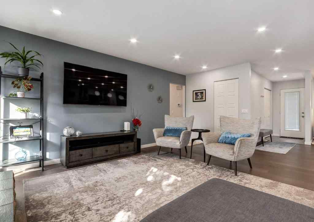 MLS® A2263101 - 927 124 Avenue SW in Canyon Meadows Calgary, Residential