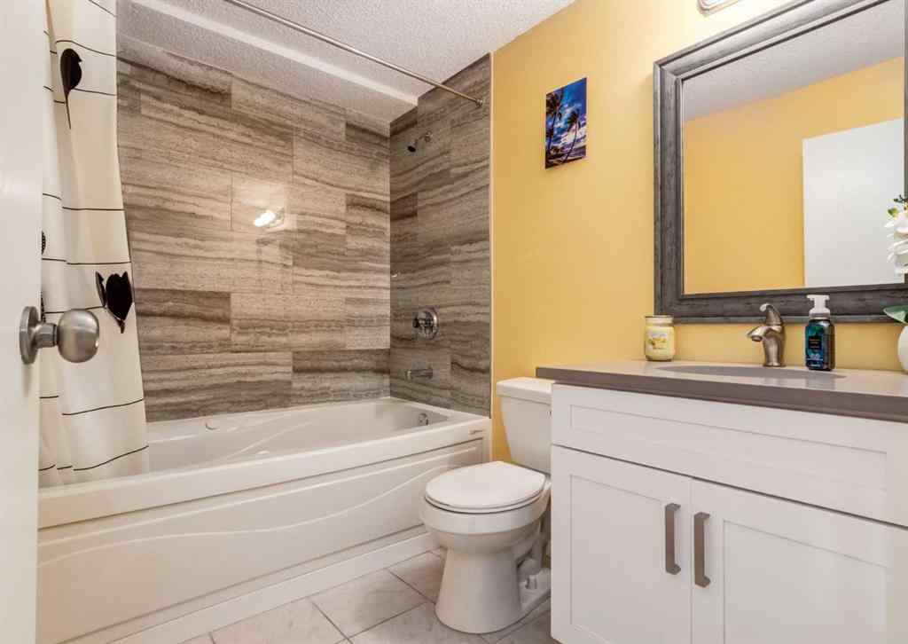 MLS® A2263101 - 927 124 Avenue SW in Canyon Meadows Calgary, Residential