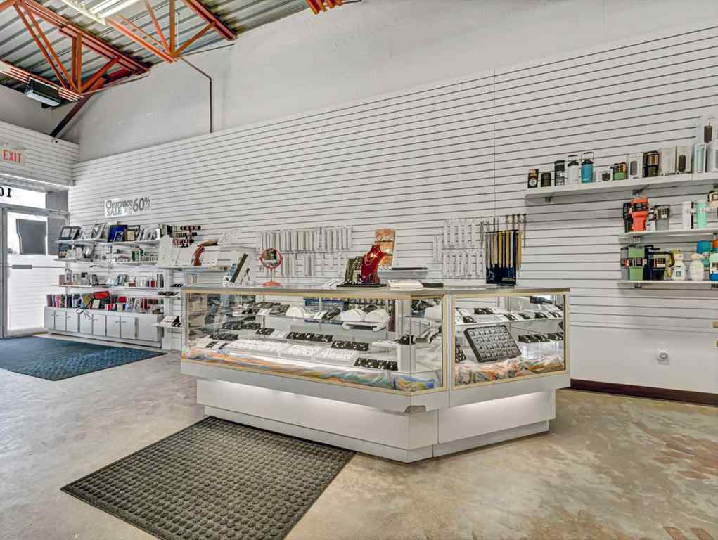 MLS® A2263104 - Unit #101 1601 Dunmore Road SE in Crestwood-Norwood Medicine Hat, Commercial