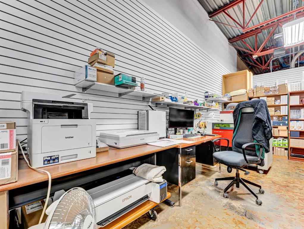 MLS® A2263104 - Unit #101 1601 Dunmore Road SE in Crestwood-Norwood Medicine Hat, Commercial